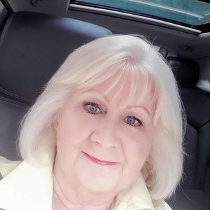 Meet your Posher, Sharon